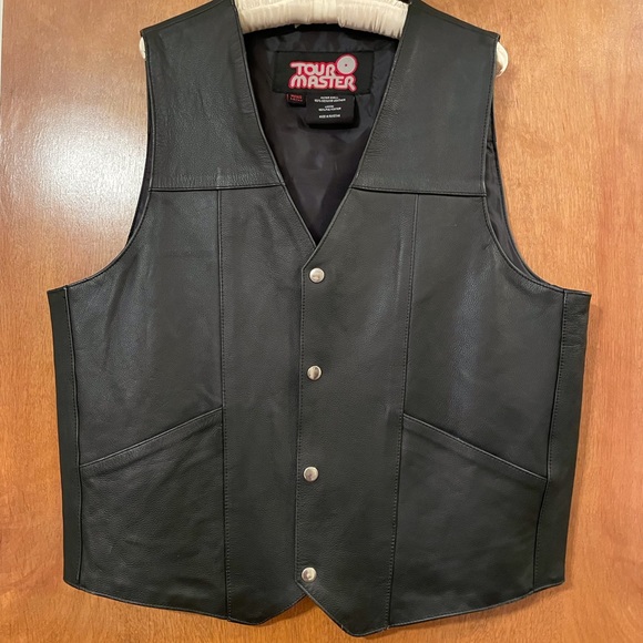 Tour Master Other - ❌SOLD❌ 100% Genuine Leather Tourmaster Men’s Leather Vest